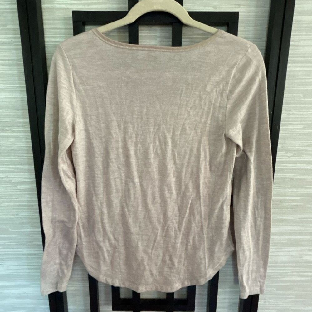 Ann Taylor heather beige classic long sleeve scoopneck top knit size XS - Picture 4 of 4